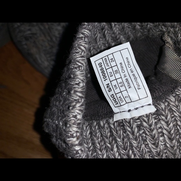 UGG winter boots - Picture 2 of 3